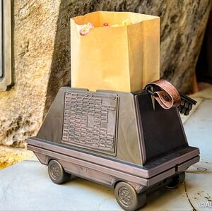 Disney Galaxy's Edge star wars figure!